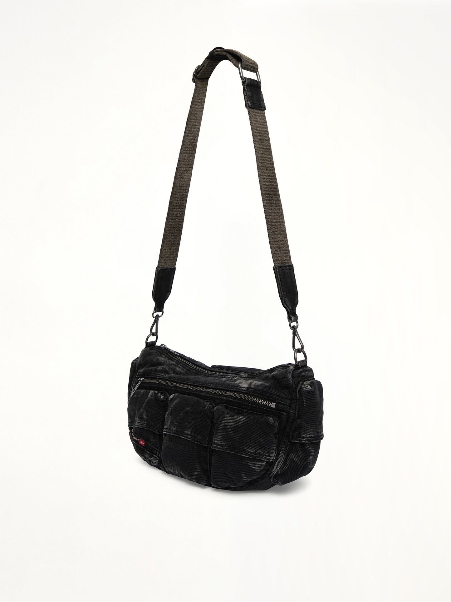 MULTI-PKTS Shoulder Bag in Black