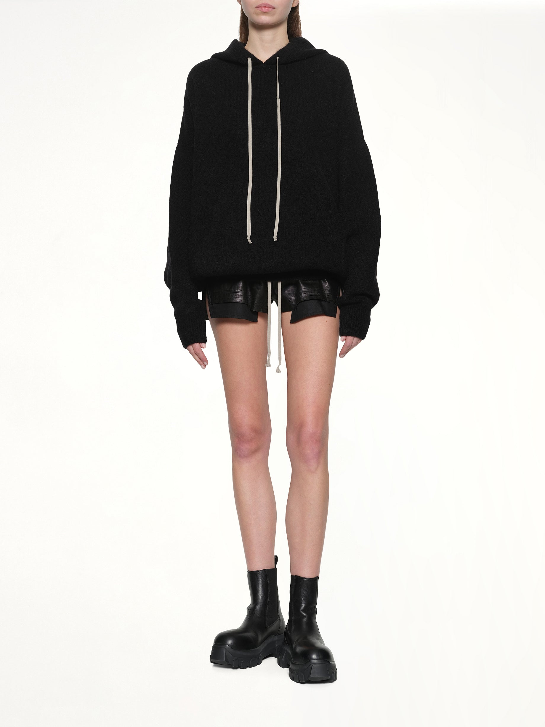 Hun Hoodie in Black