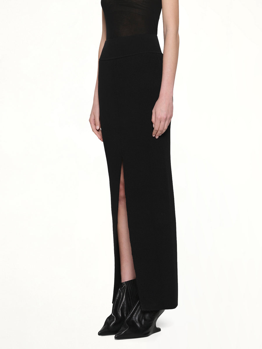 Short Sliced Skirt in Black