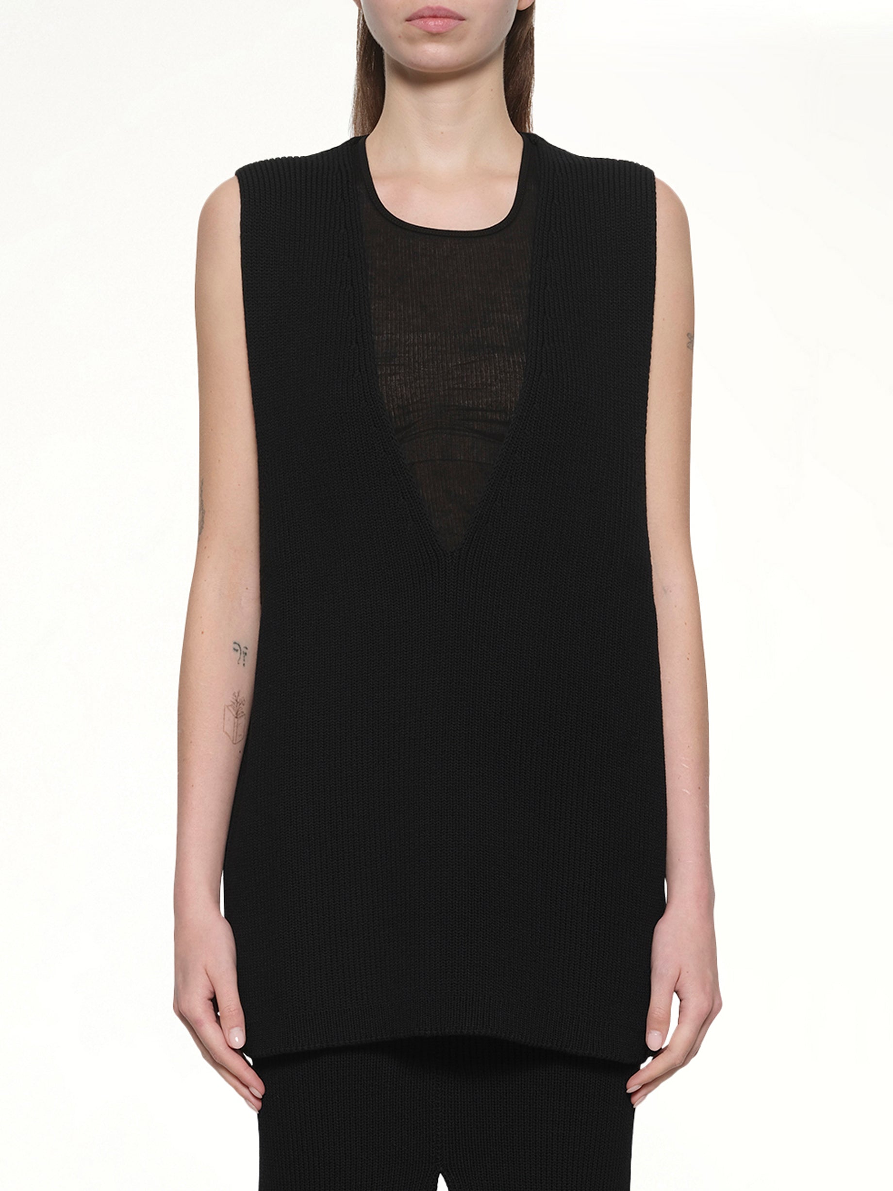 V Neck Top in Black