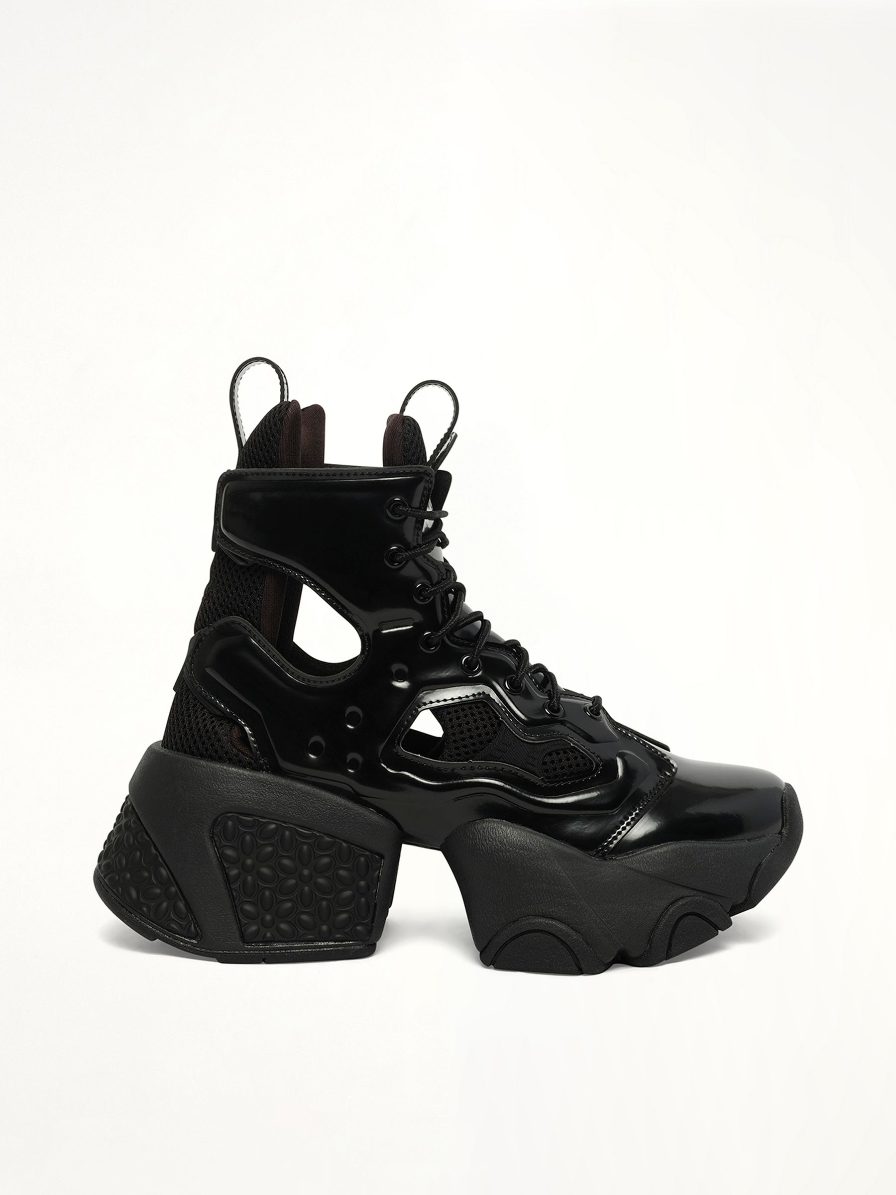 Noir Kei Ninomiya X Reebok High Sneaker in Black Side View | NOIR KEI NINOMIYA