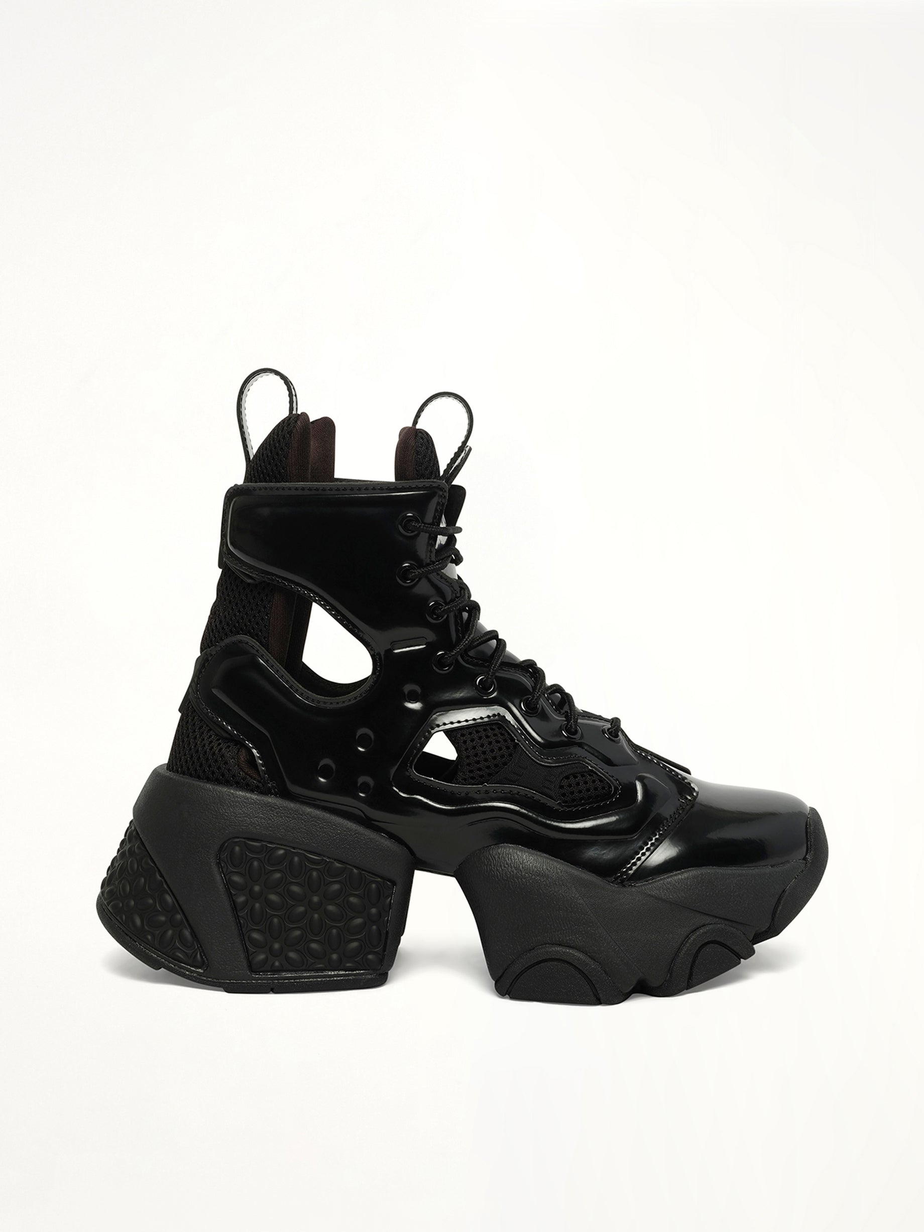 Noir Kei Ninomiya X Reebok High Sneaker in Black Side View | NOIR KEI NINOMIYA