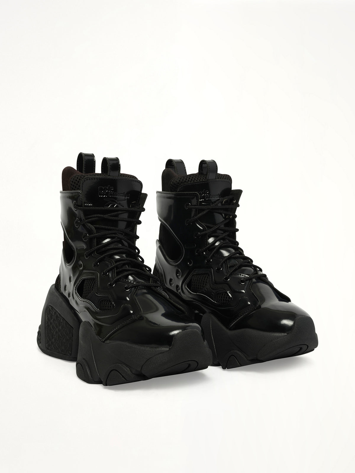 Noir Kei Ninomiya X Reebok High Sneaker in Black Front View | NOIR KEI NINOMIYA