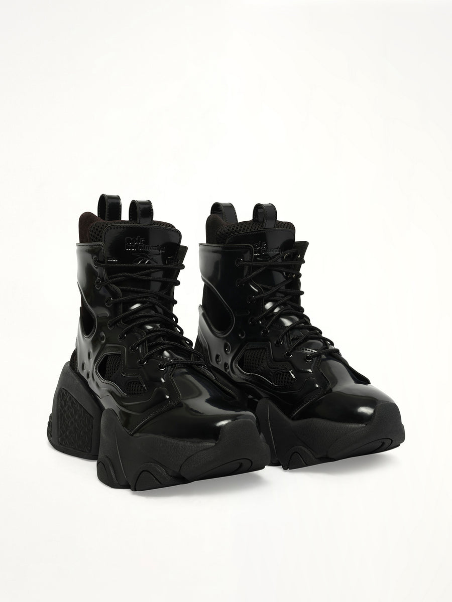 Noir Kei Ninomiya X Reebok High Sneaker in Black Front View | NOIR KEI NINOMIYA