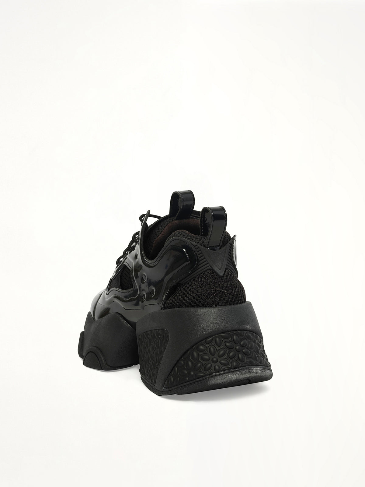 Noir Kei Ninomiya X Reebok Low Sneaker in Black Back View | NOIR KEI NINOMIYA