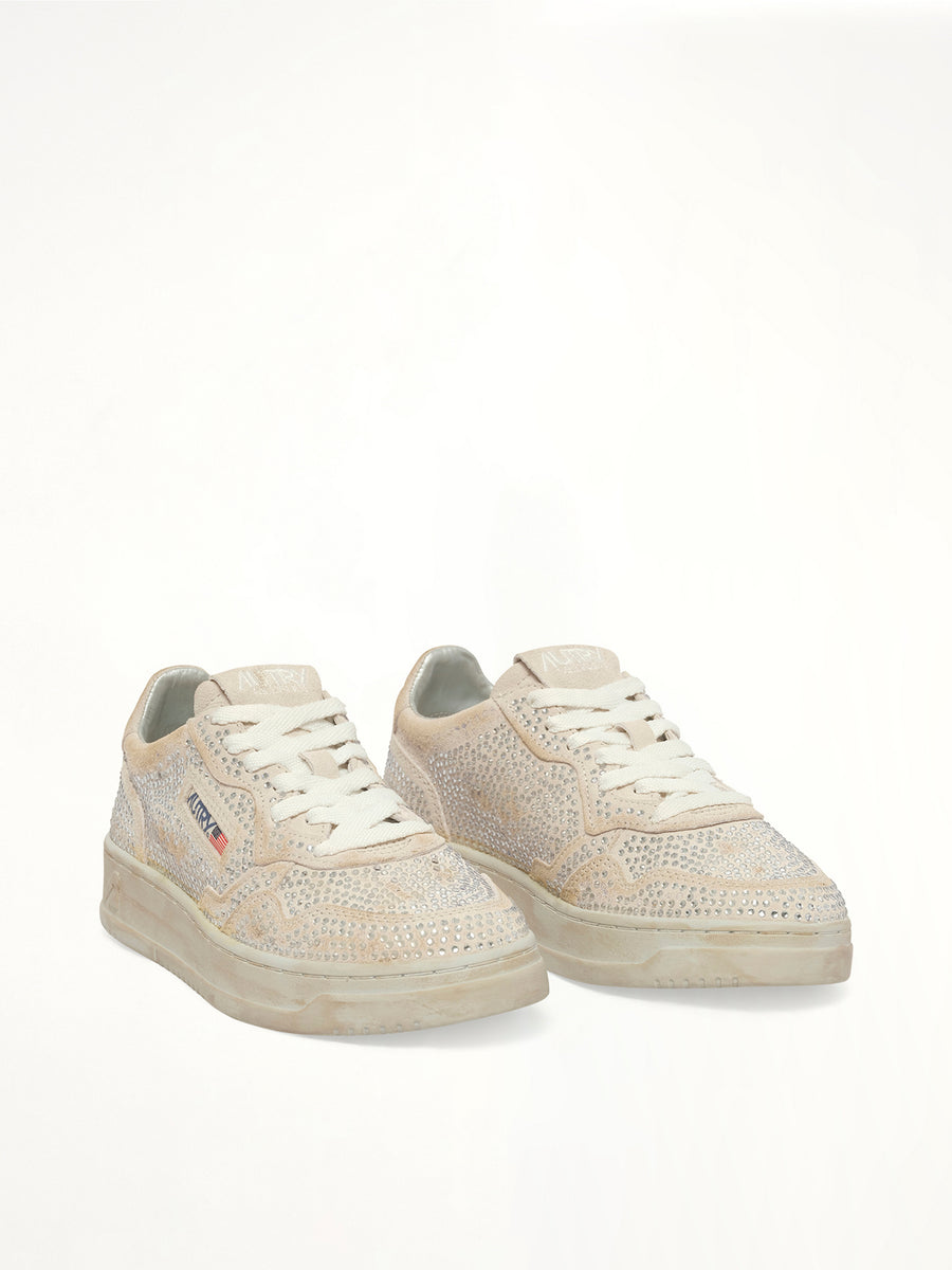 Medalist Low Strass Sneaker in White Front View | AUTRY