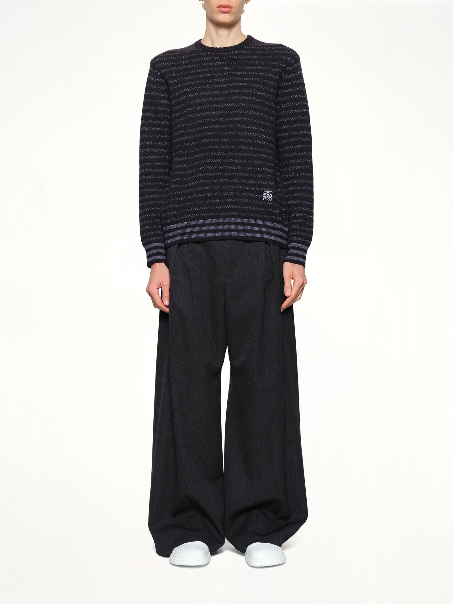 Sweater in Dark Navy