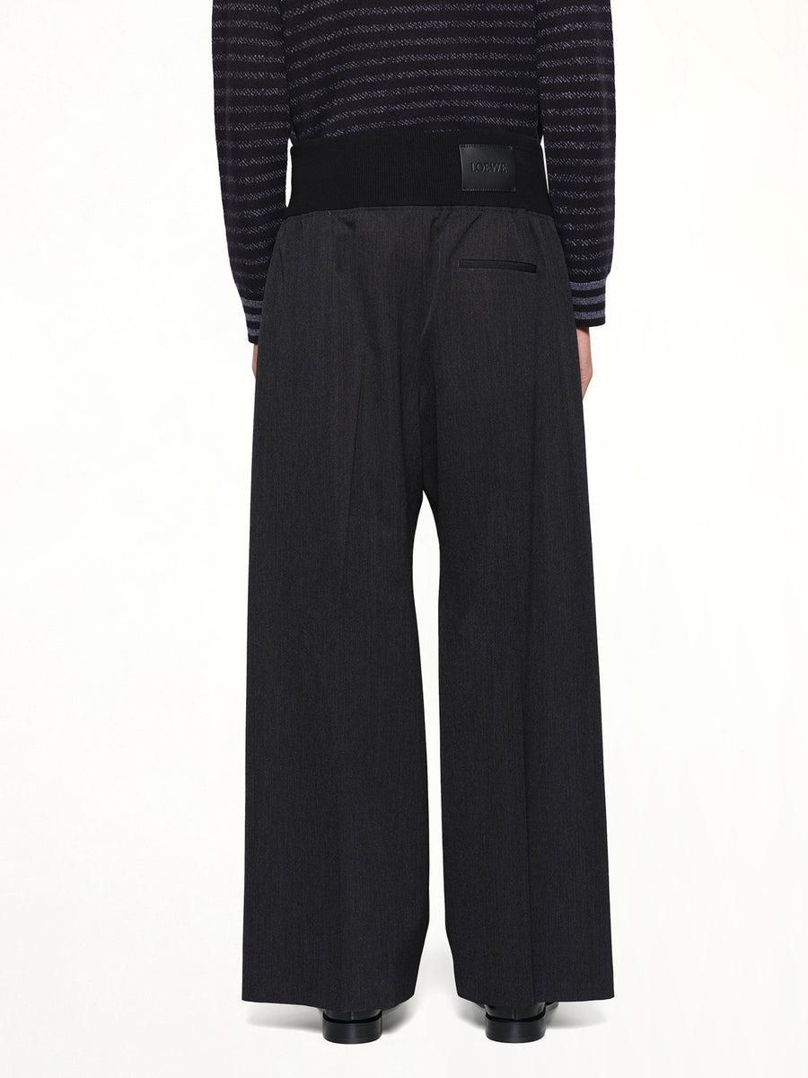 Trousers in Grey