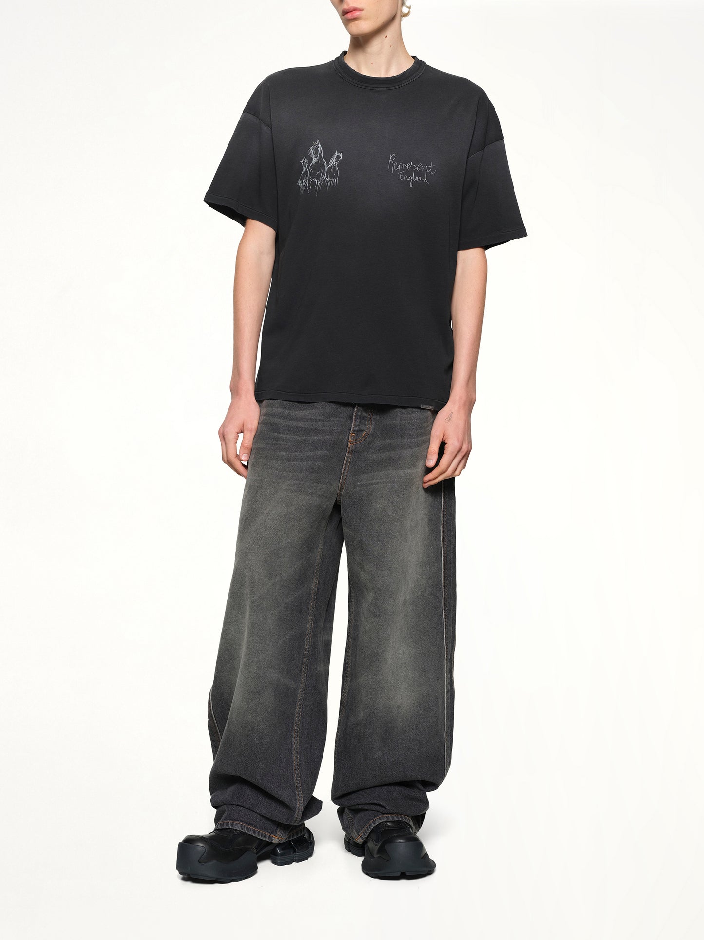 Hand Drawn Thoroughbred Horse T-Shirt in Aged Black