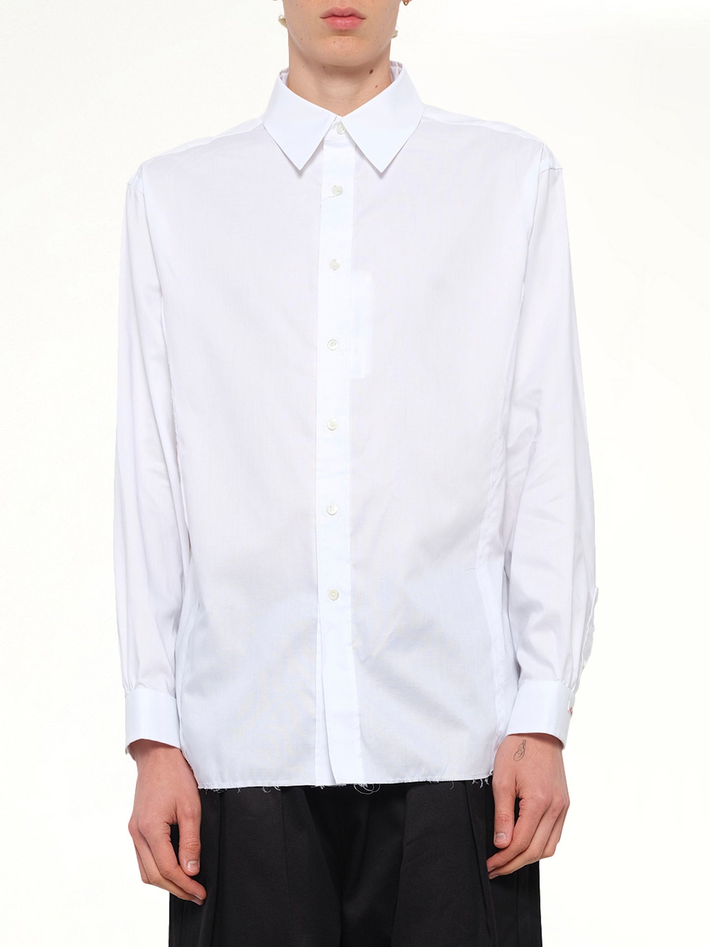 Long-sleeved Frayed Hem Shirt in White