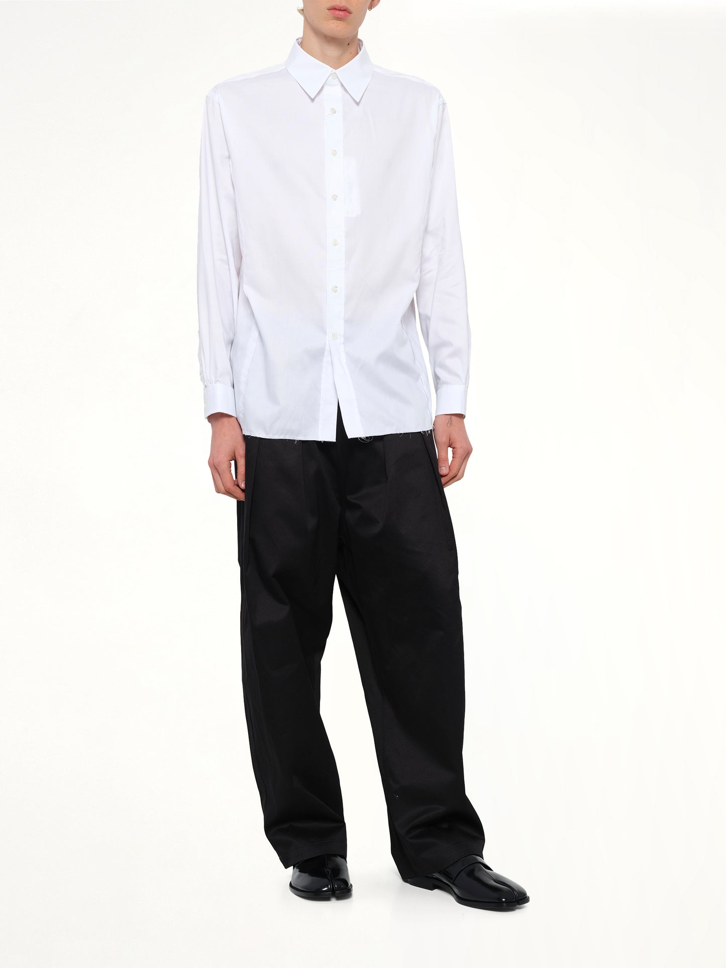 Long-sleeved Frayed Hem Shirt in White