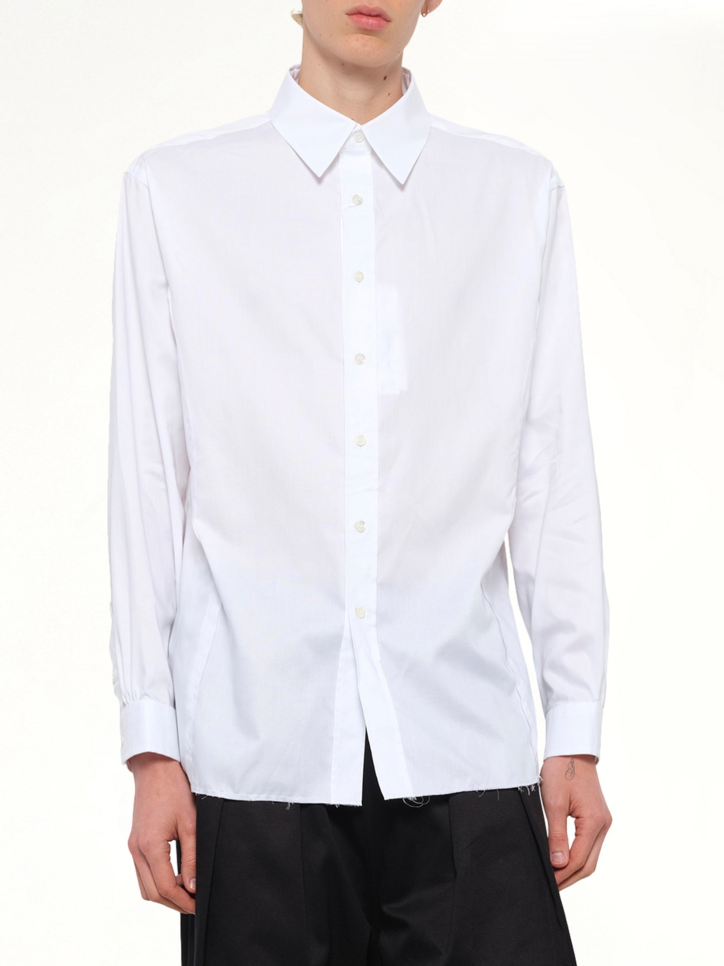 Long-sleeved Frayed Hem Shirt in White