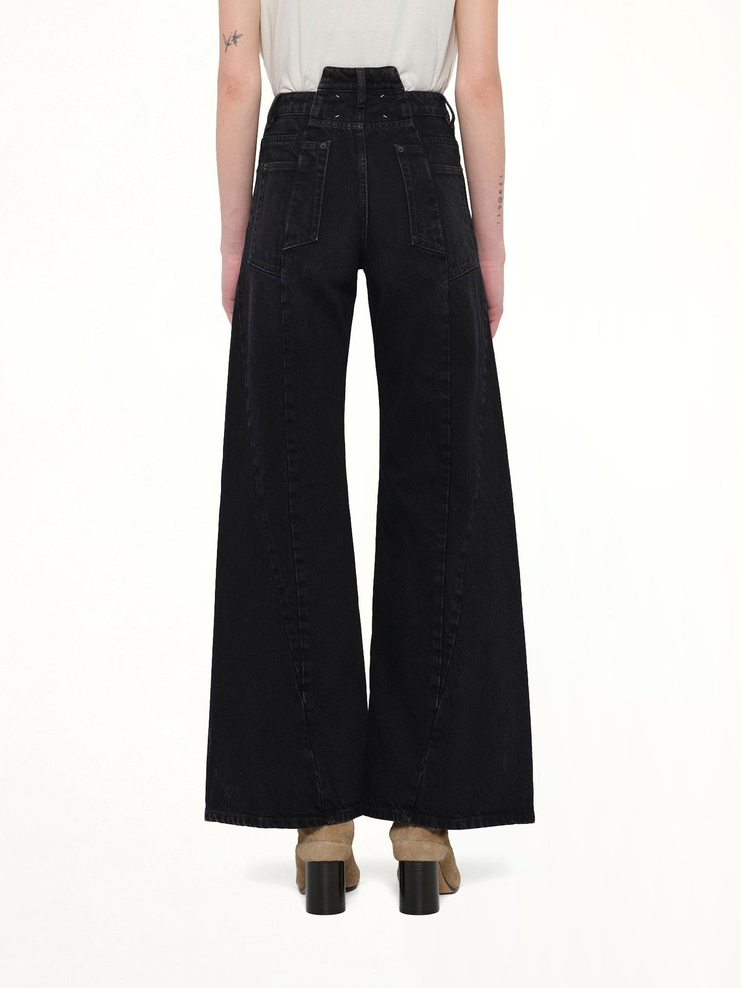 Cut Out Waistband Relaxed Fit Denim Jeans in Washed Black