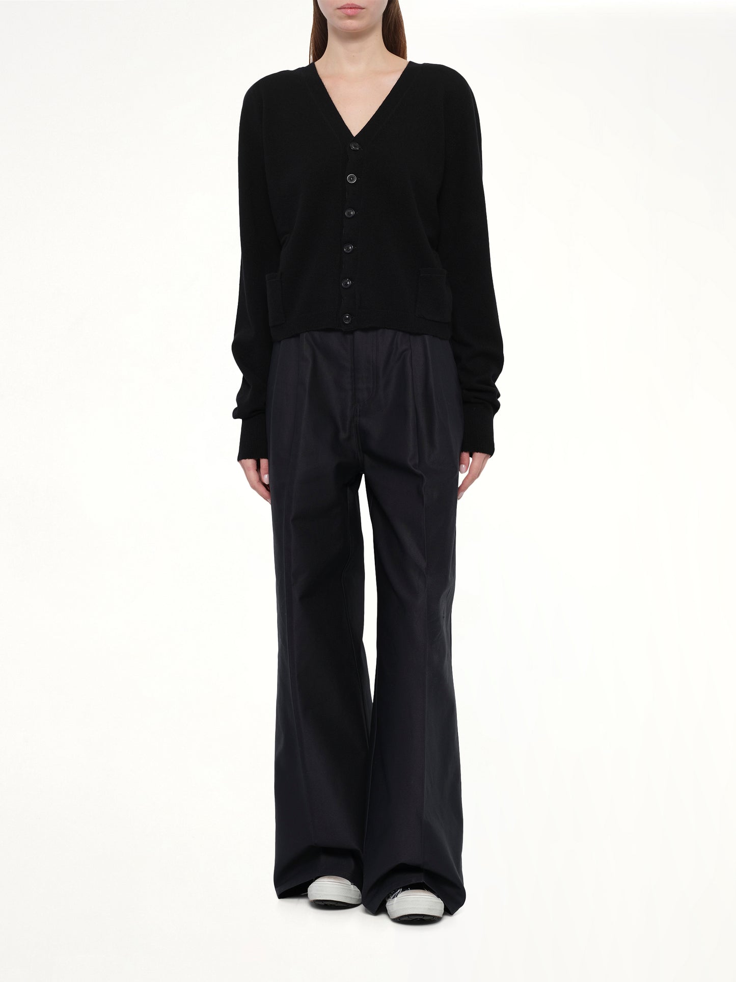 Gauge 14 Wool V-Neck Cardigan in Black