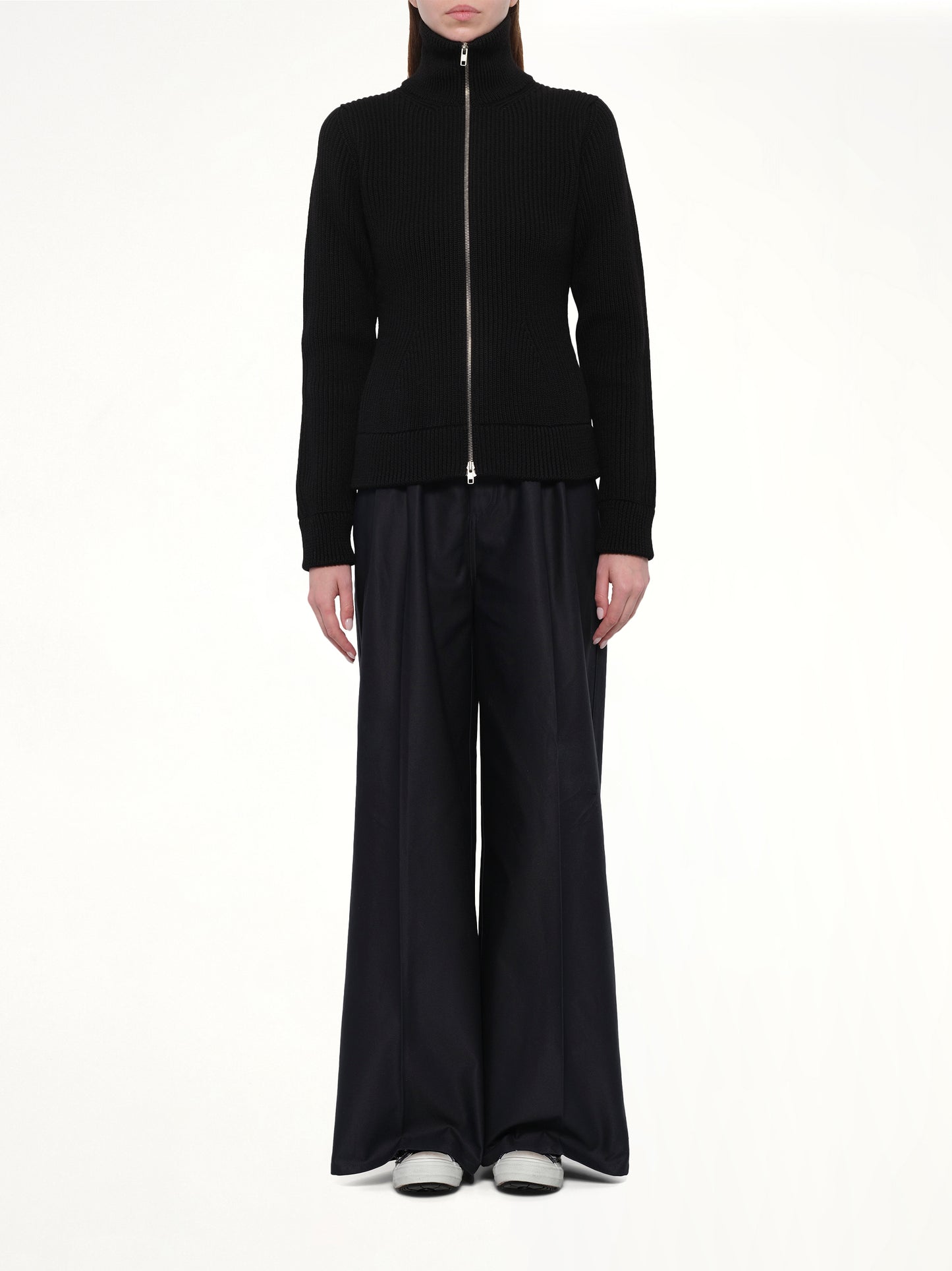 Gauge 5 Zip Cardigan in Black