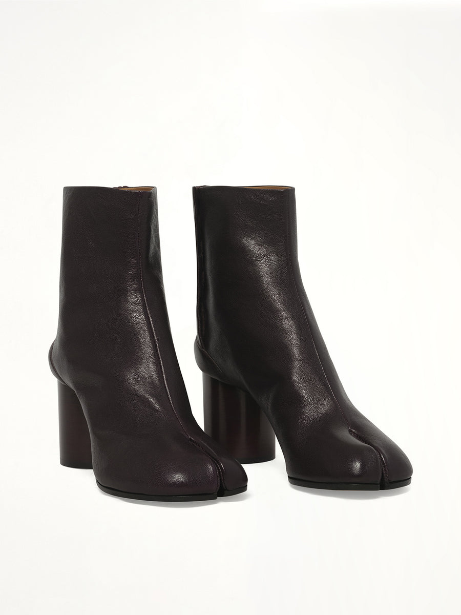 Tabi Ankle Boots 8cm in Plum Front View | MAISON MARGIELA