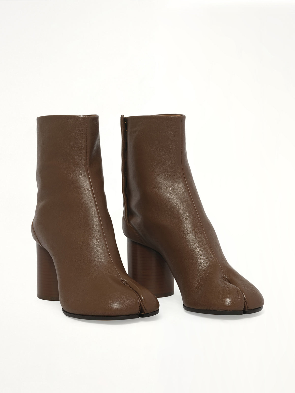 Tabi Ankle Boots 8cm in Warm Coffee Front View | MAISON MARGIELA