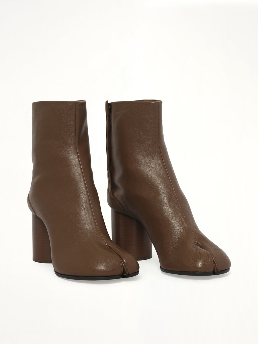 Tabi Ankle Boots 8cm in Warm Coffee Front View | MAISON MARGIELA