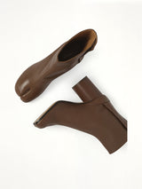Tabi Ankle Boots 8cm in Warm Coffee Top View | MAISON MARGIELA