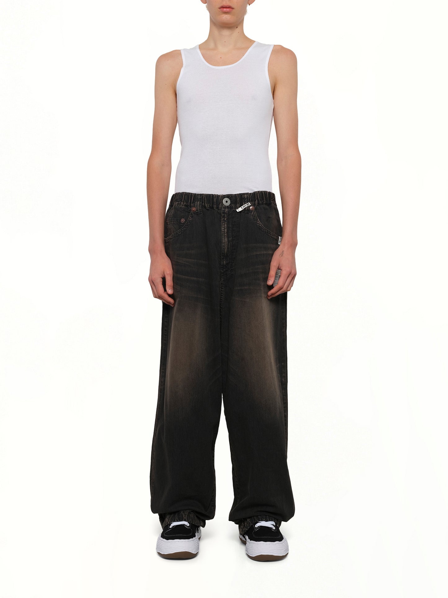 Light Wide Jeans in Black