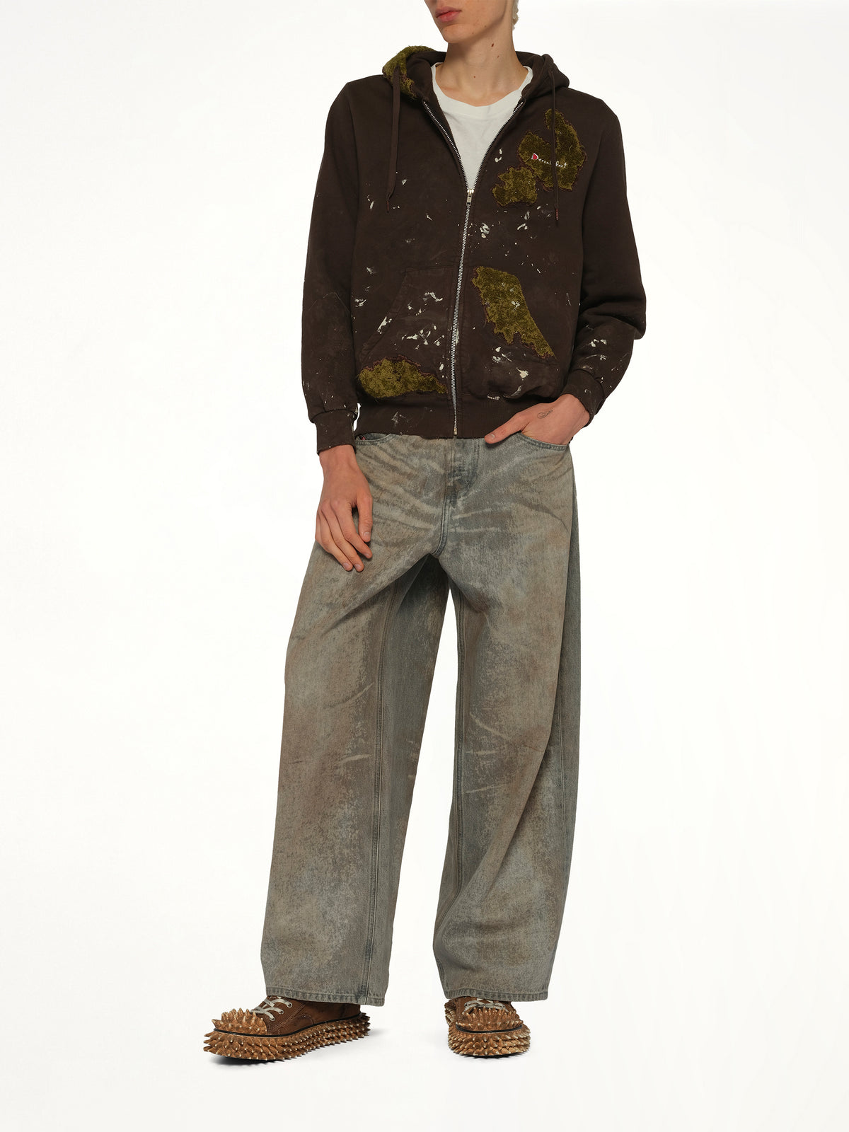 Moss-Grown Embroidery Hoodie in Brown