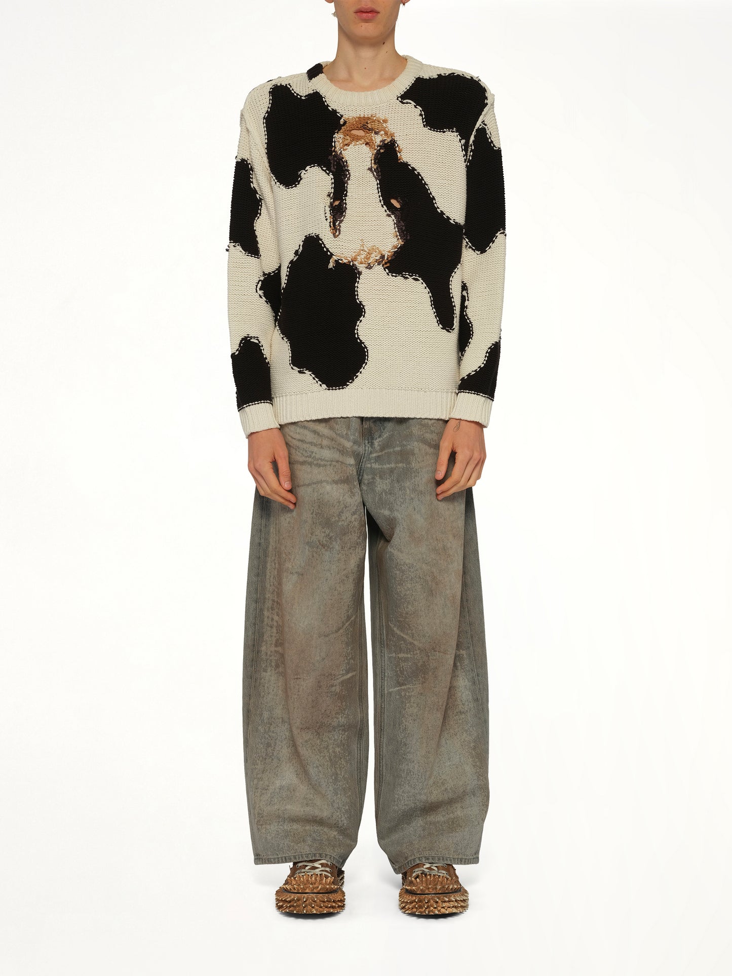 Acting Cow Knit Pullover in Ivory