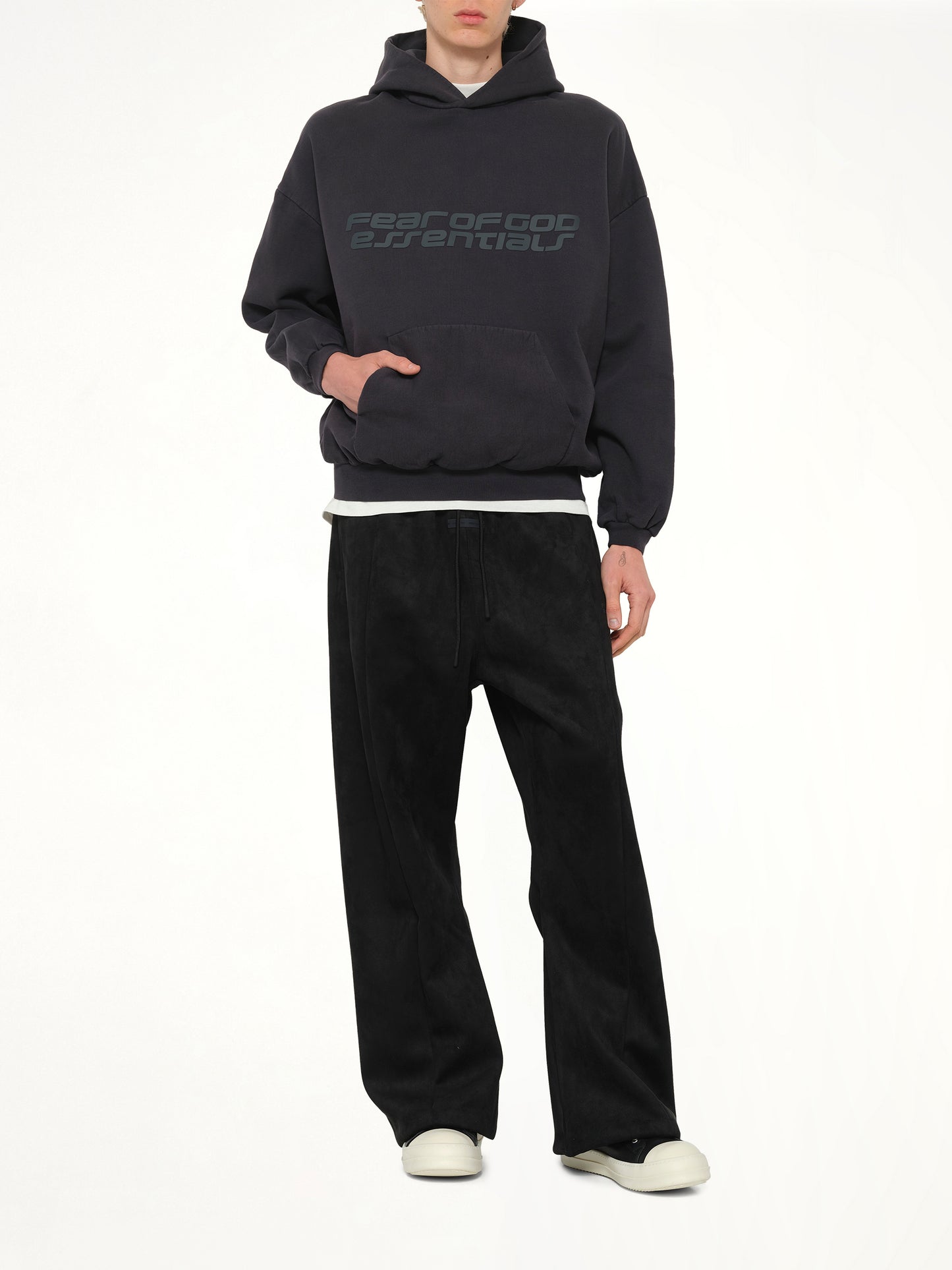 90's Hoodie in Vintage Black