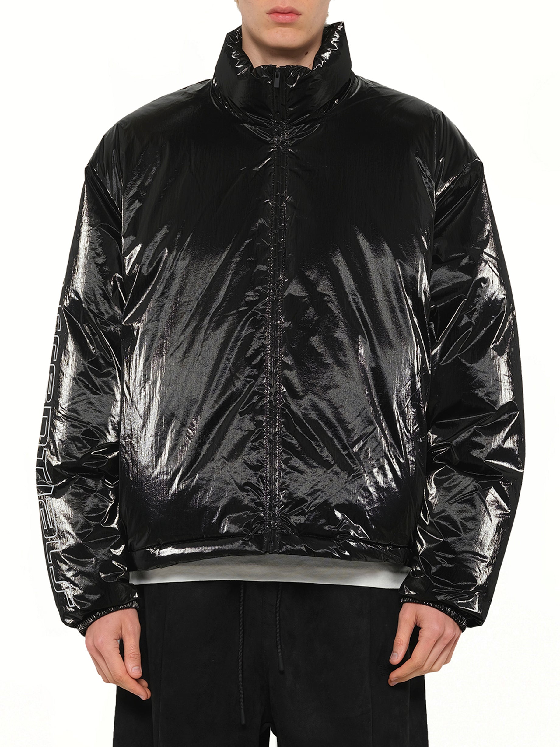 Puffer Jacket in Metallic Black