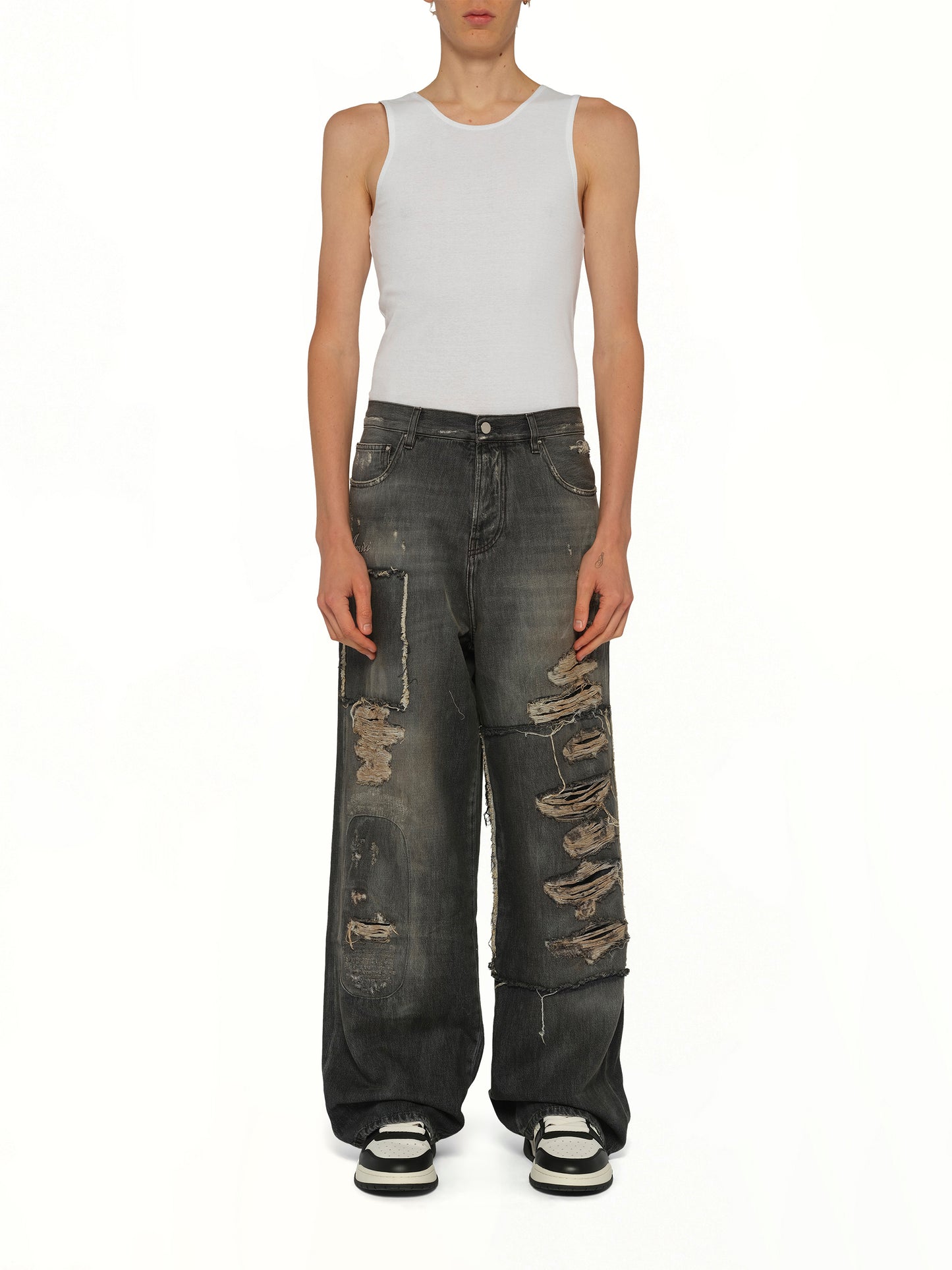 Carpenter Repaired Baggy Jean in Crafted Black