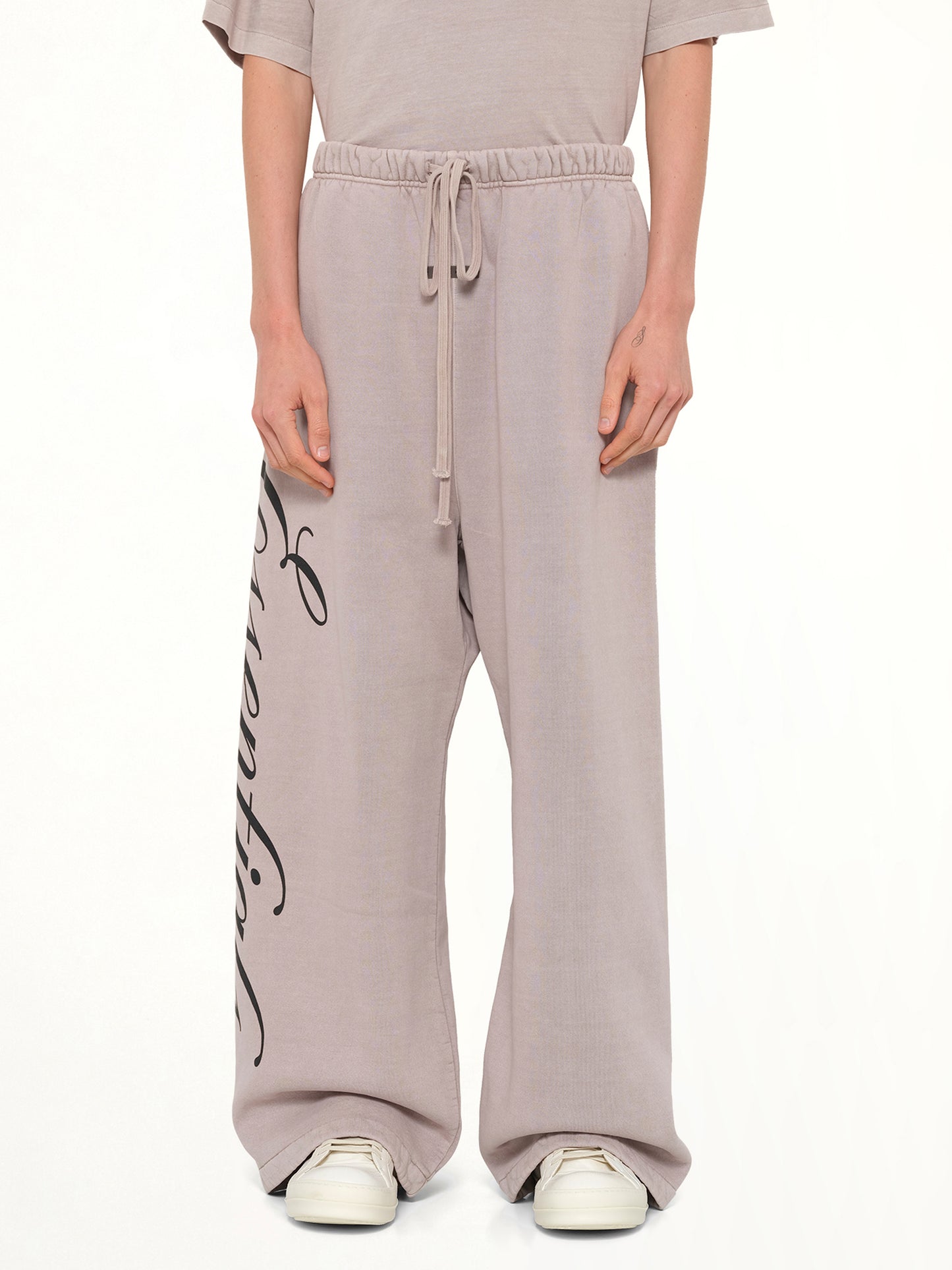 Lounge Sweatpant in Smoke Grey