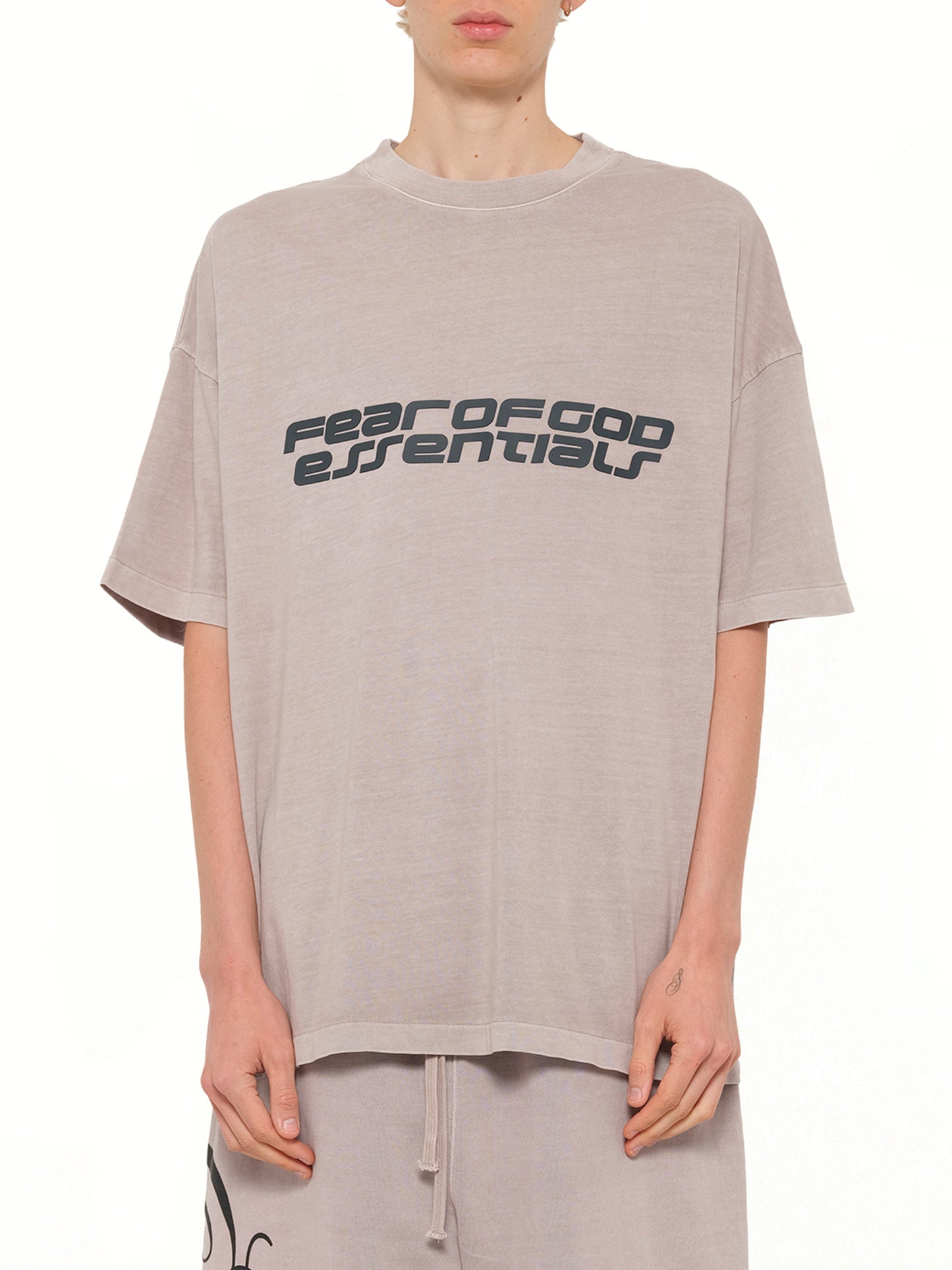 "26" T-Shirt in Smoke Grey