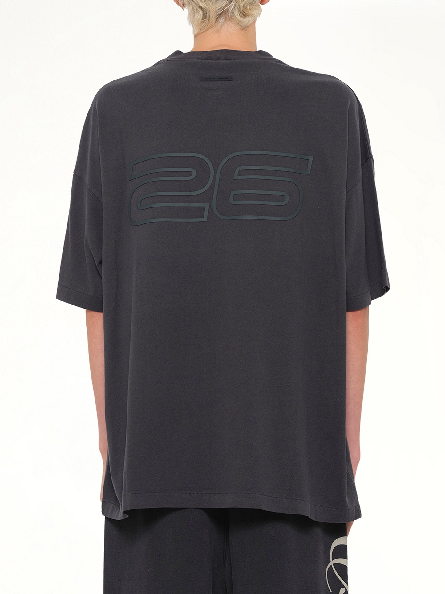 "26" T-Shirt in Vintage Black