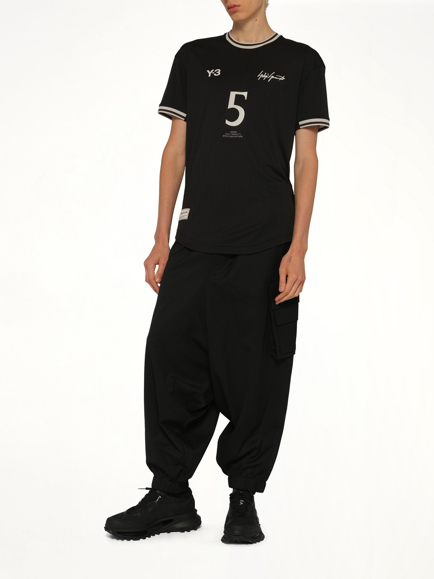 Elite 5 Football Jersey in Black