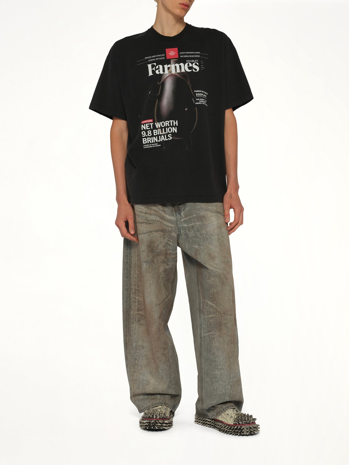 Farmes Magazine Cover T-Shirt in Black