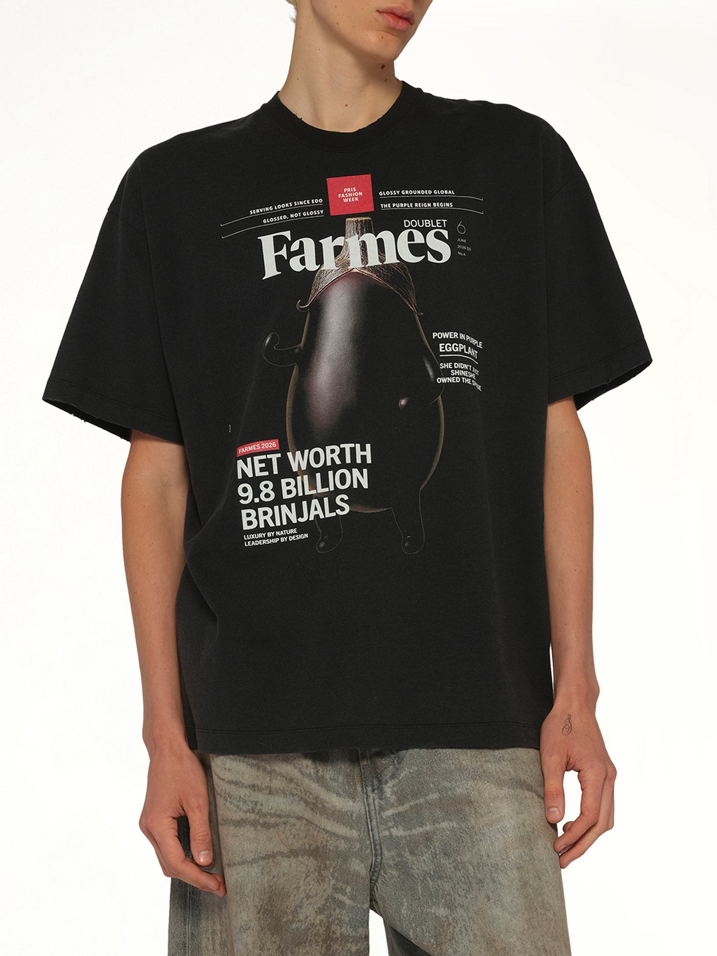 Farmes Magazine Cover T-Shirt in Black