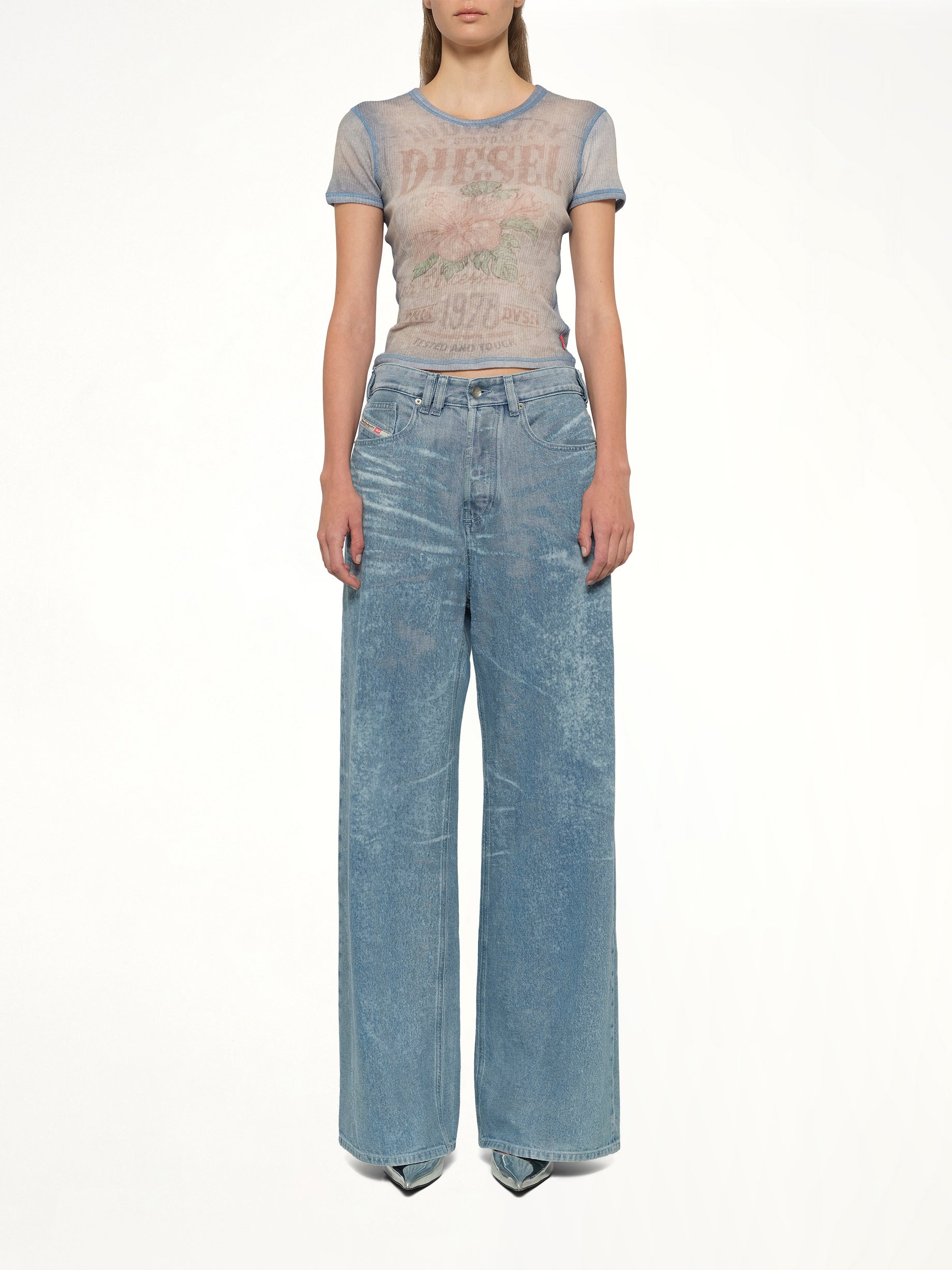 DIESEL , 1996 D-SIRE-FSI Jeans in Blue Model View from MARAIS