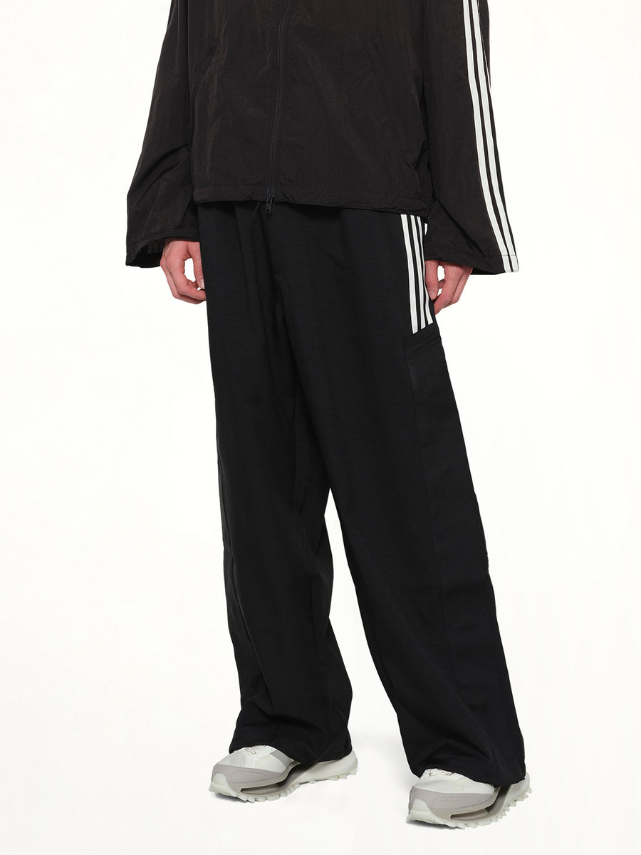 Basketball Pants in Black