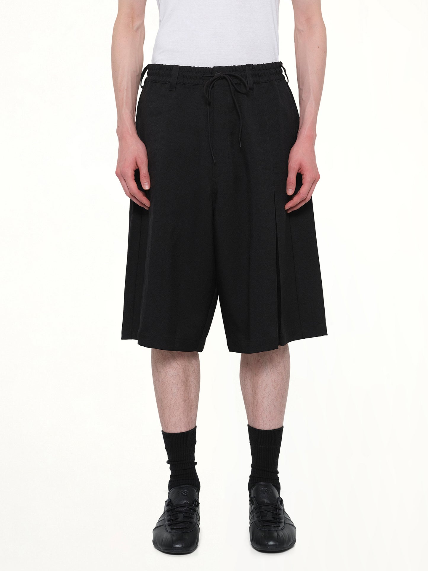 Pleated Shorts in Black