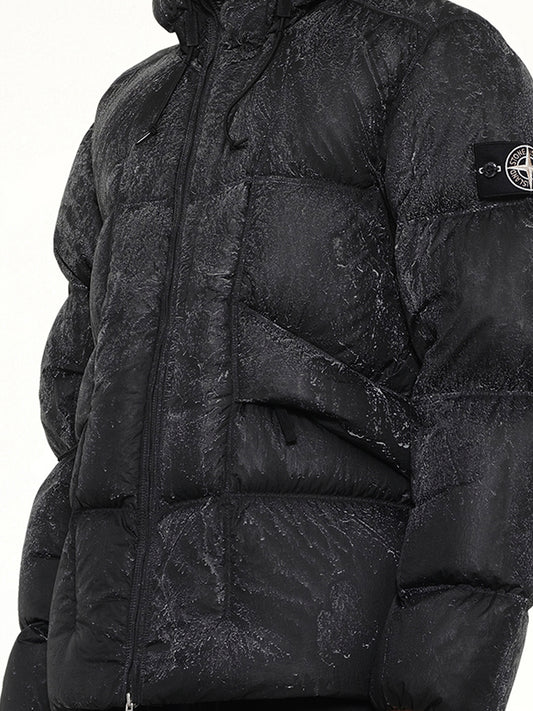 4100062 Hand Sprayed Reflective Puffer in Black