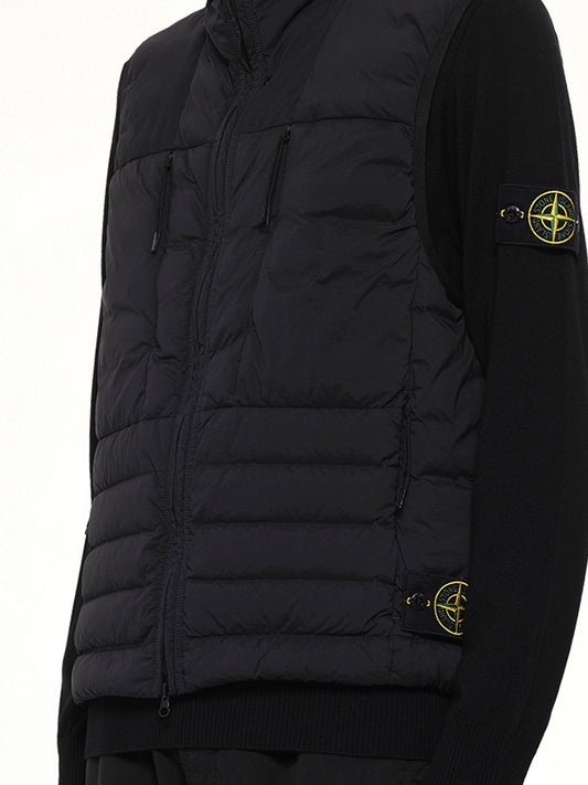 G100007 Vest in Black