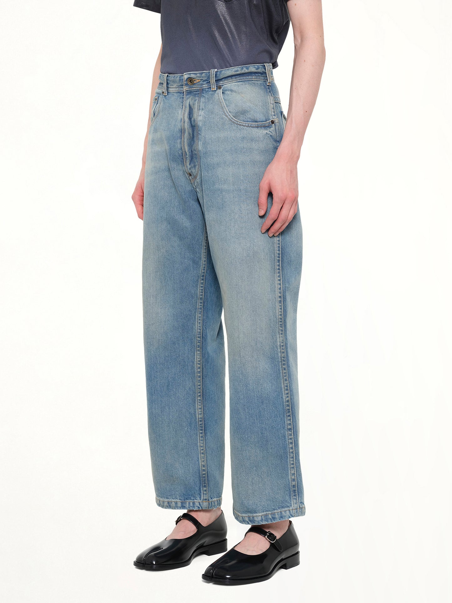 Cropped Denim Jeans in Washed Blue