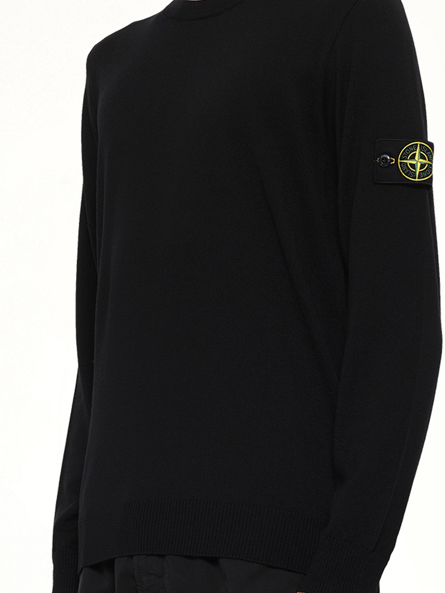 5100071 Crew Neck in Black
