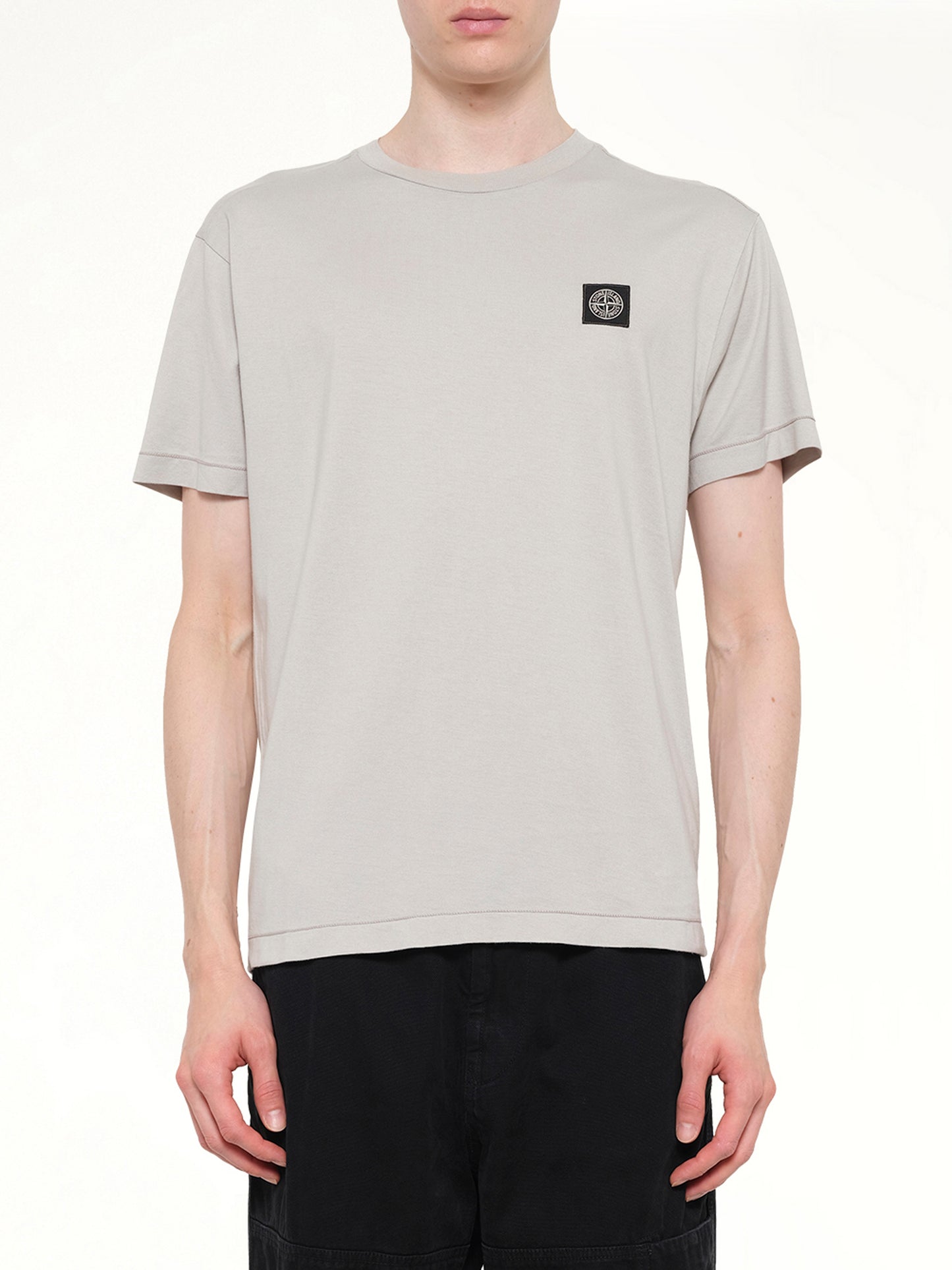 2100027 Logo Patch T-Shirt in Pearl Grey