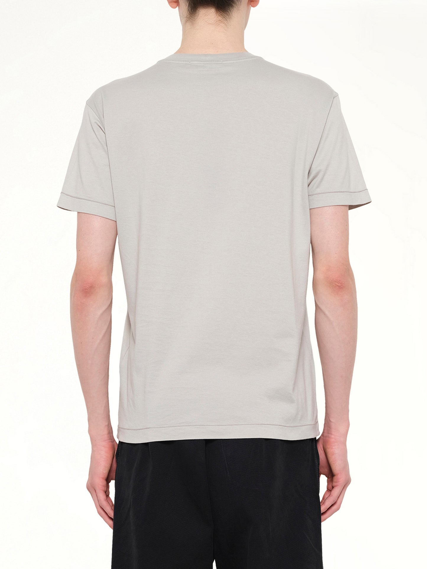 2100027 Logo Patch T-Shirt in Pearl Grey