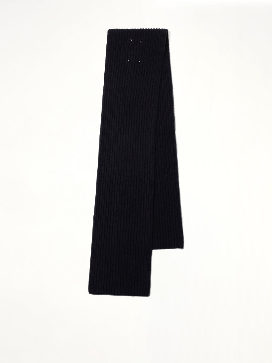 4 Stitches Scarve in Navy