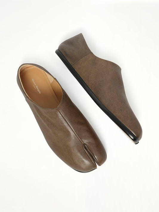 Tabi Babouche in Cold Brown