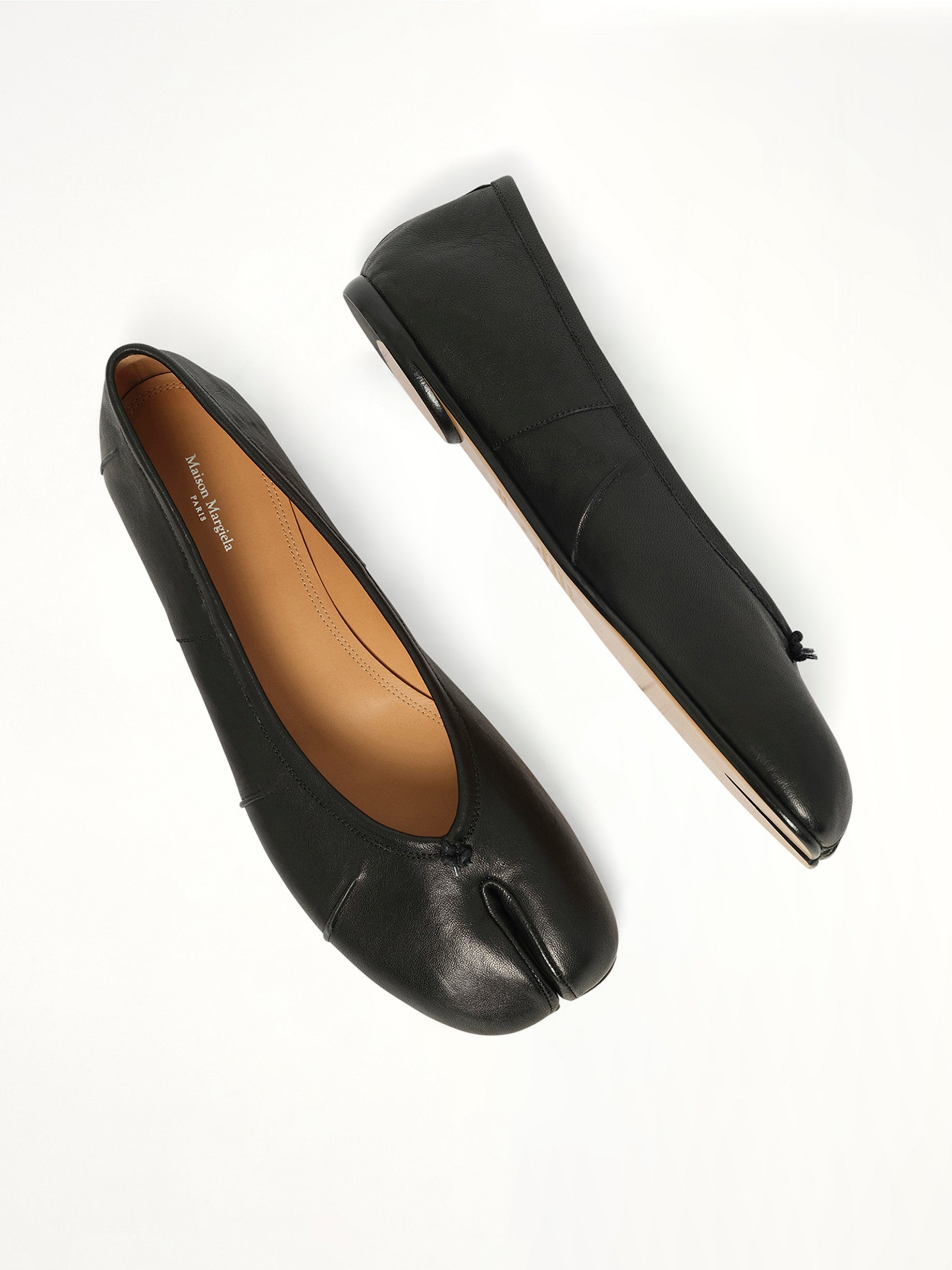 Tabi Ballerinas in Black Top View | MAISON MARGIELA