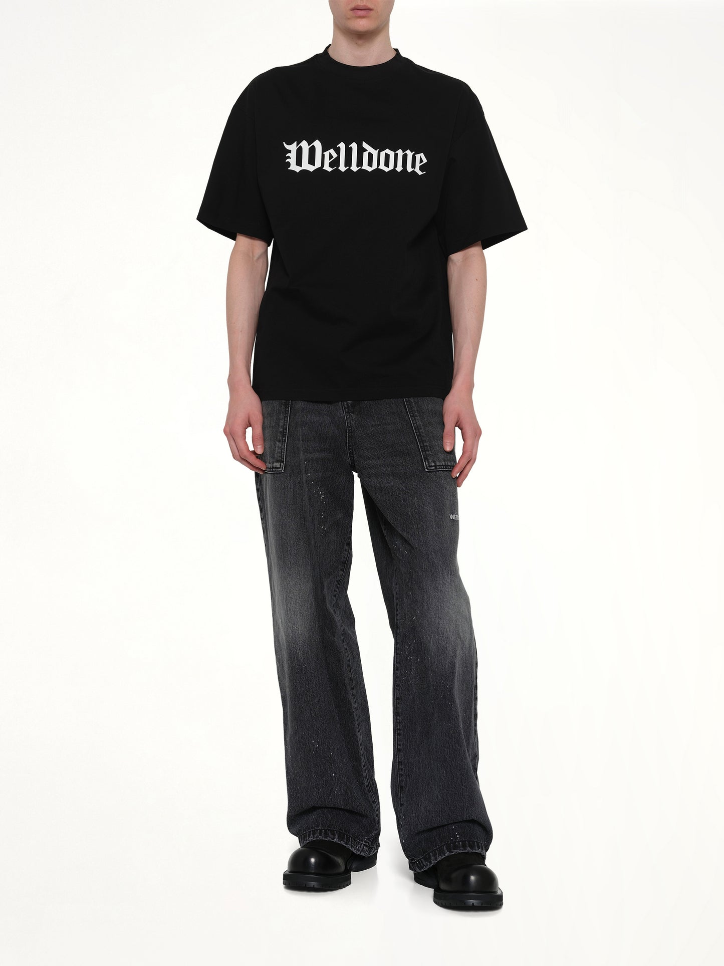 Gothic Logo Short-Sleeved T-Shirt in Black