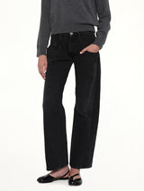 Straight Jeans with Contrasted Pockets in Black