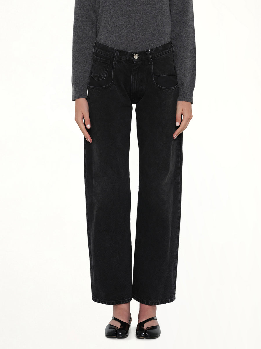 Straight Jeans with Contrasted Pockets in Black